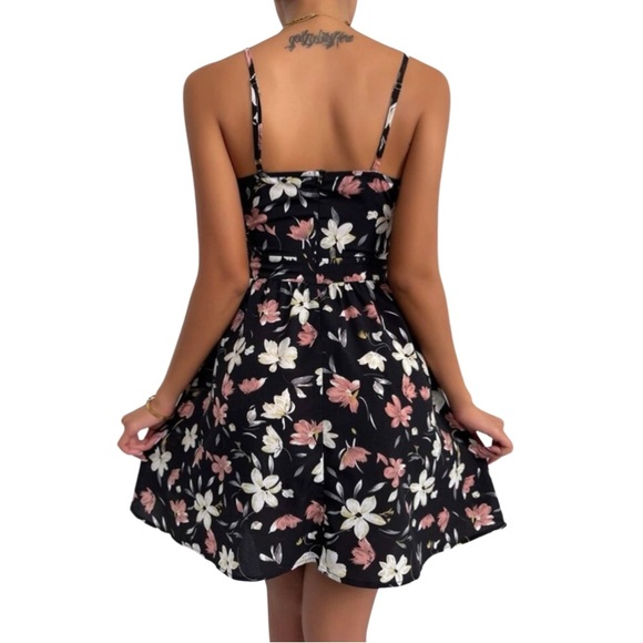 Women’s Black Privé Floral Print Cami Dress - Picture 2 of 6